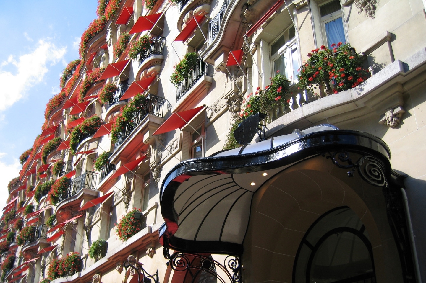 plaza athenee damoisel